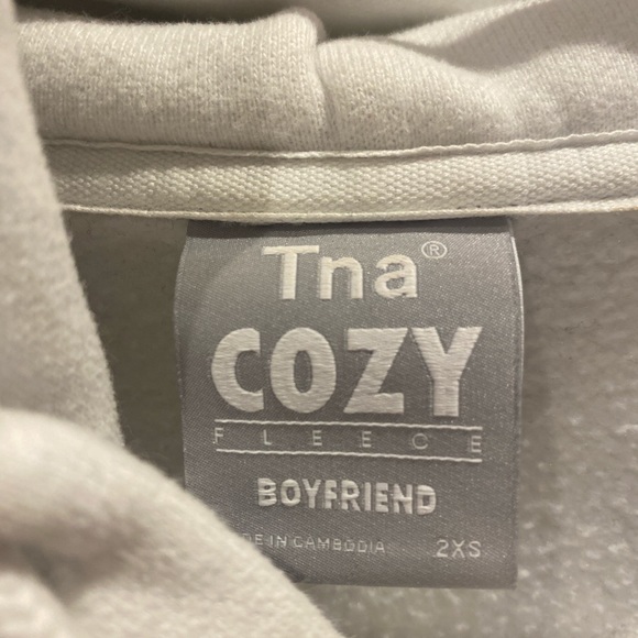 Aritiza white boyfriend hoodie - Picture 3 of 4